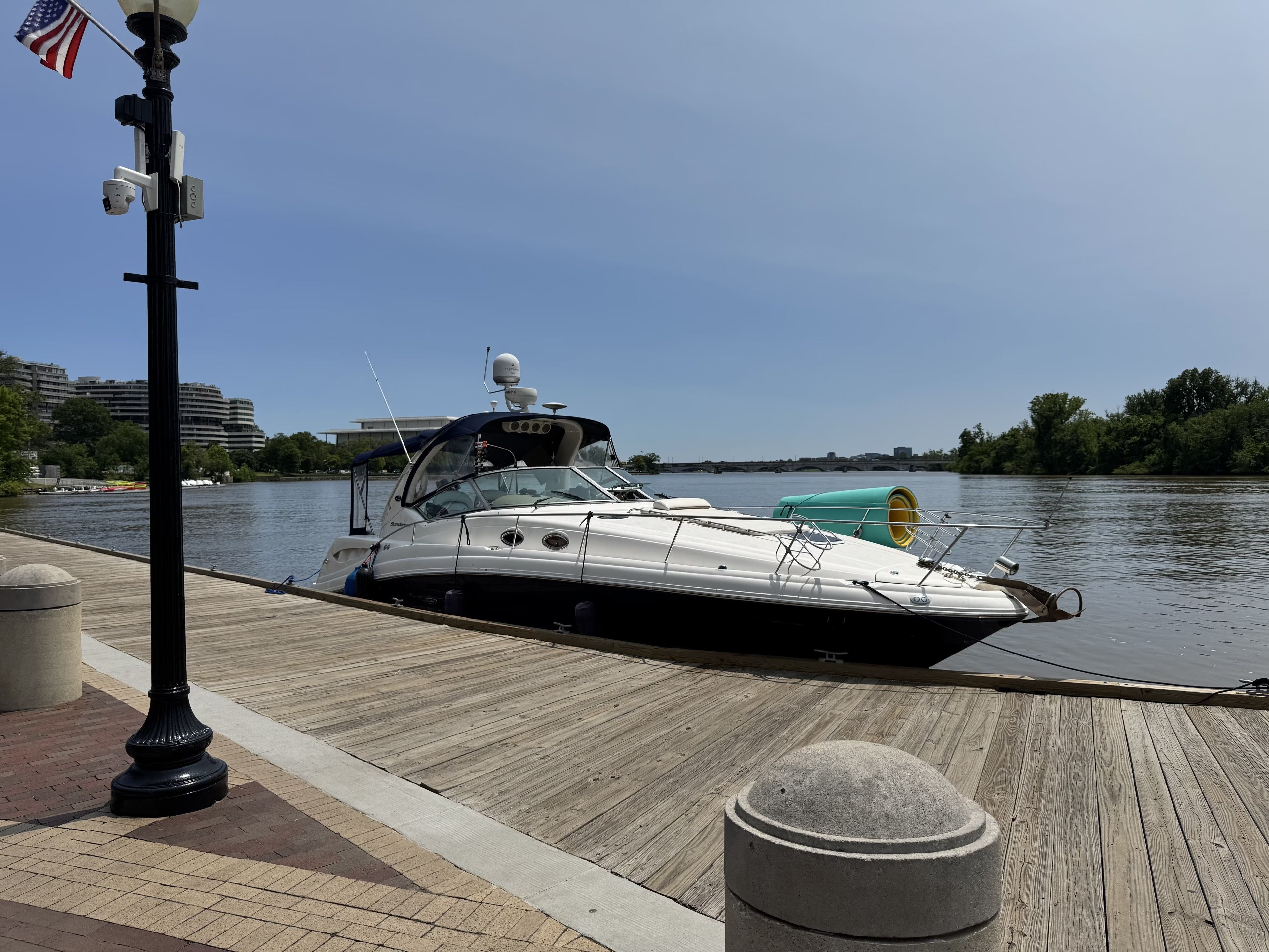 Sea Ray Sundancer 390 | Keula Binelly