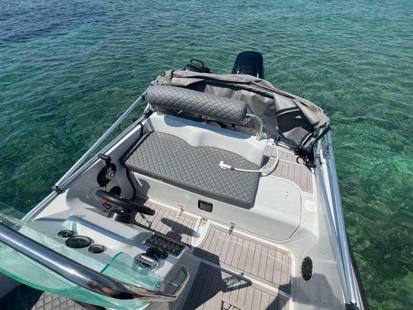 Isatek 495 Cobra | Voyager 1