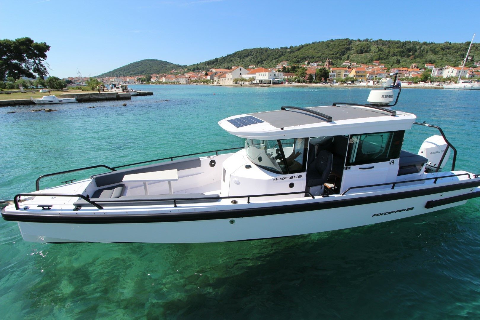 Axopar 28 Cabin | 21