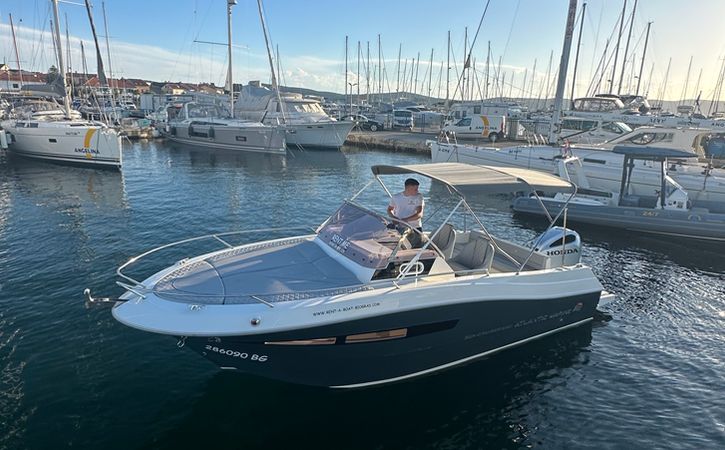 Atlantic Marine Suncruiser 690 | 23