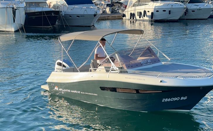 Atlantic Marine Suncruiser 690 | 23