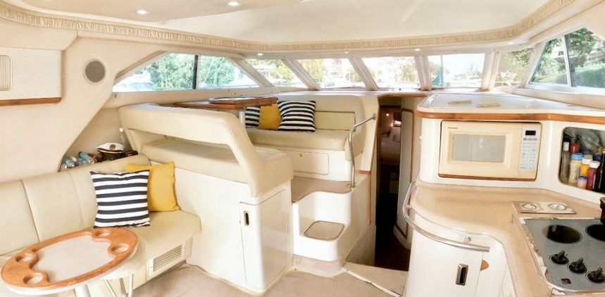 Sea Ray Sedane Bridge 400 | Aquaman