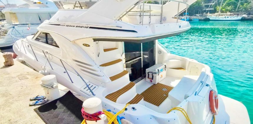 Sea Ray Sedane Bridge 400 | Aquaman