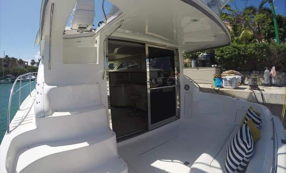Sea Ray Sedane Bridge 400 | Aquaman