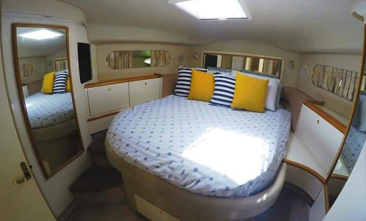 Sea Ray Sedane Bridge 400 | Aquaman