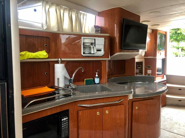 Sea Ray 47 Sedan Bridge | Triple Net