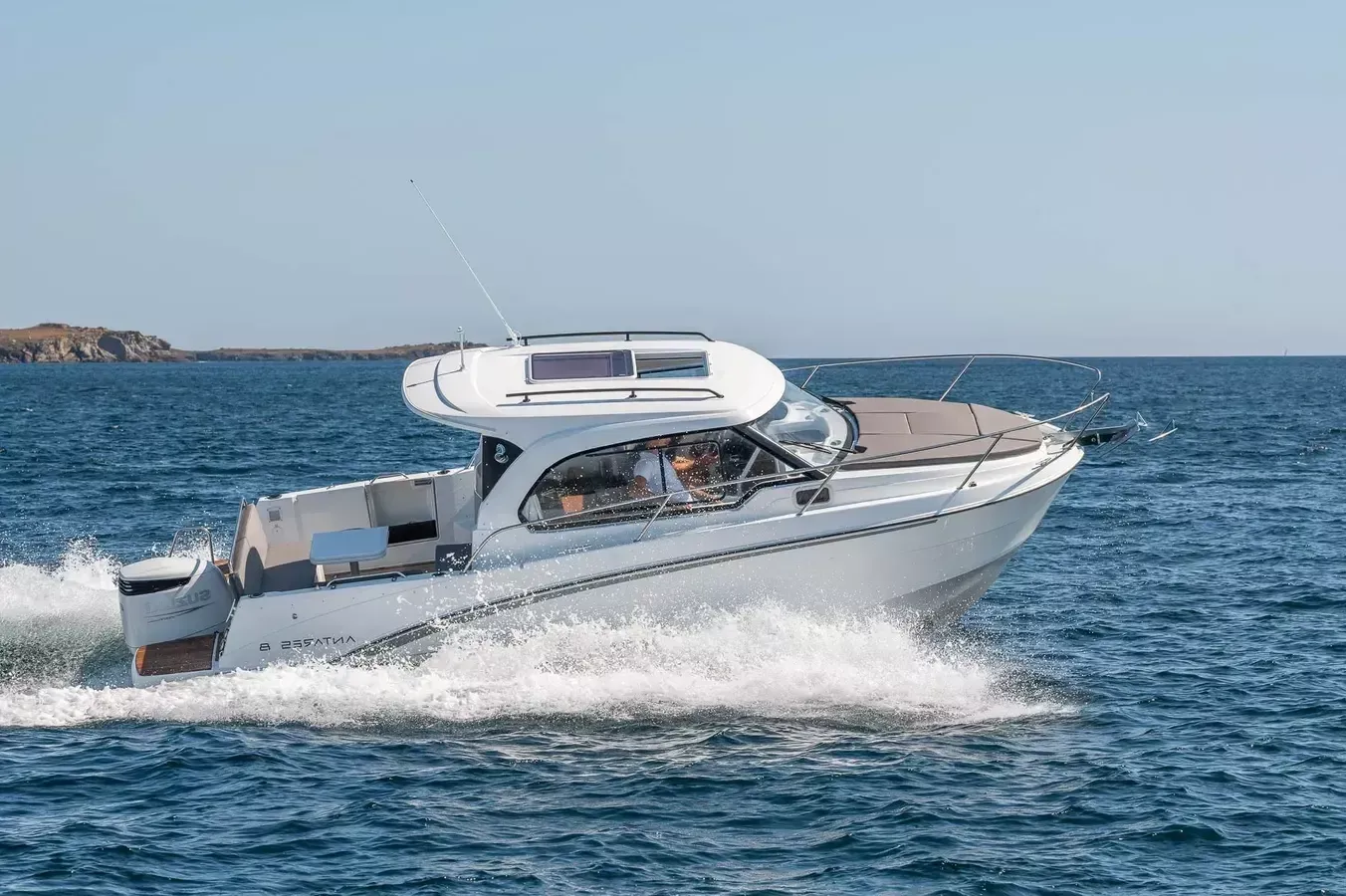 Beneteau Antares 8 | 19