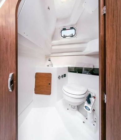 Beneteau Antares 8 | 19