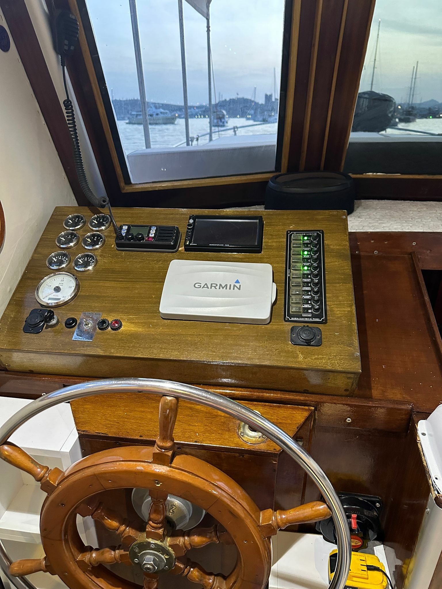 Custom Built 40 | Uniquel