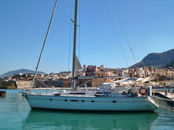 Jeanneau Sun Odyssey 42 | Gloria