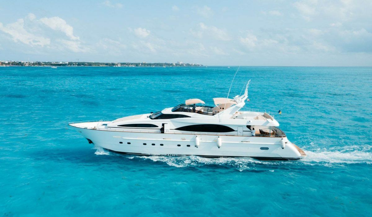 Azimut 100 | El Capricho