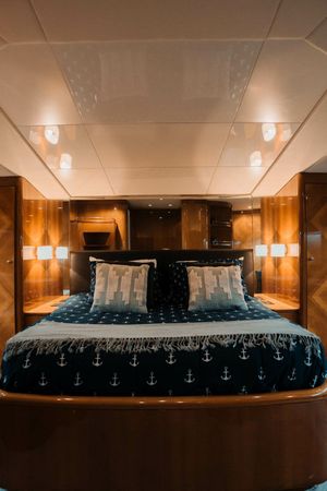 Azimut 100 | El Capricho