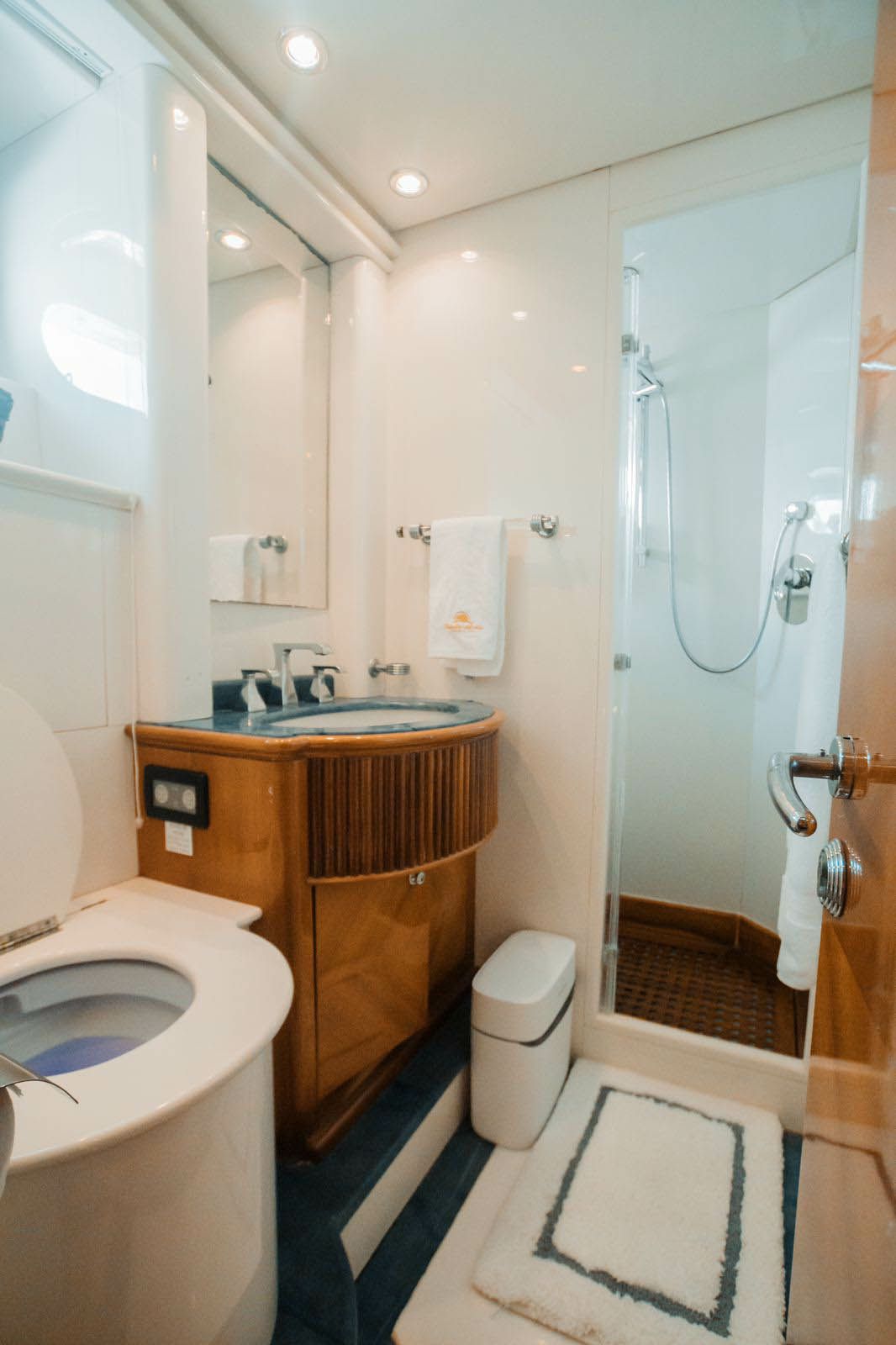 Azimut 100 | El Capricho
