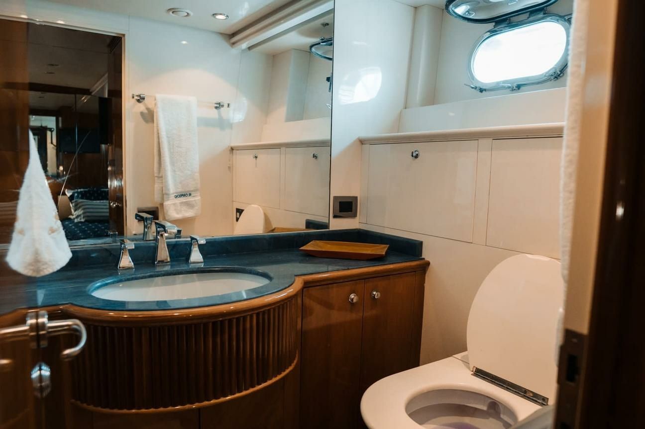 Azimut 100 | El Capricho