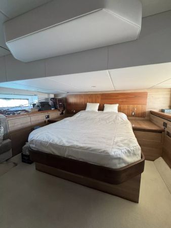 Sealine C48 | Almyra