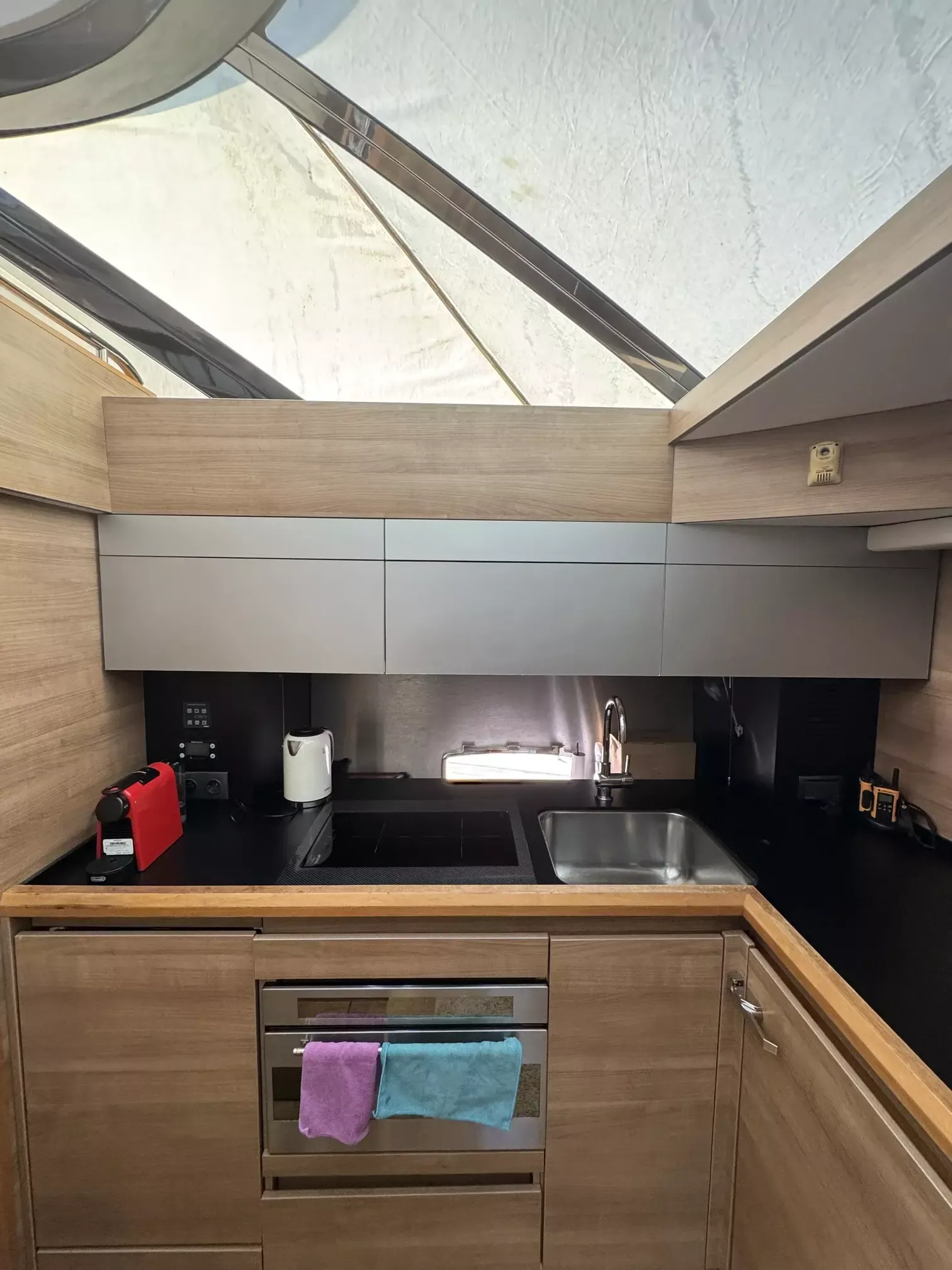 Sealine C48 | Almyra