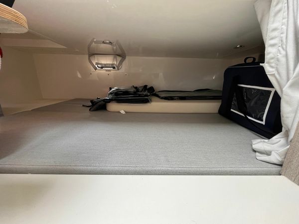 Quicksilver 875 | Skyline 22