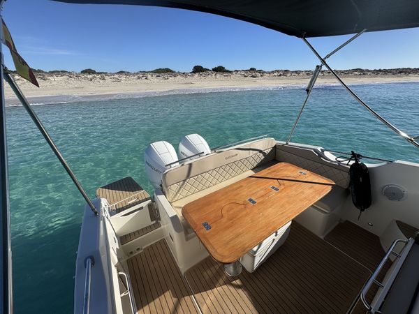 Quicksilver 875 | Skyline 22