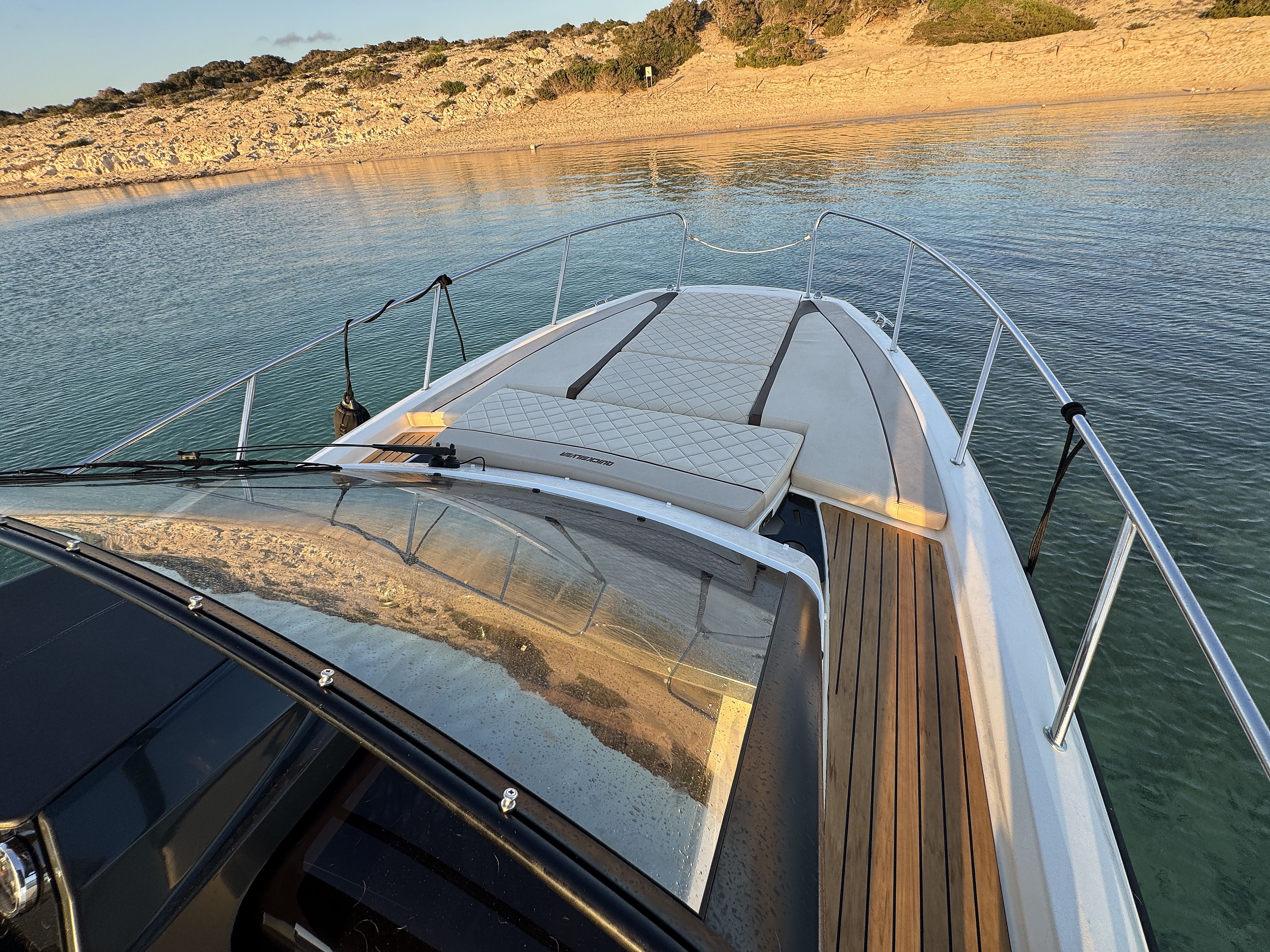 Quicksilver 875 | Skyline 22