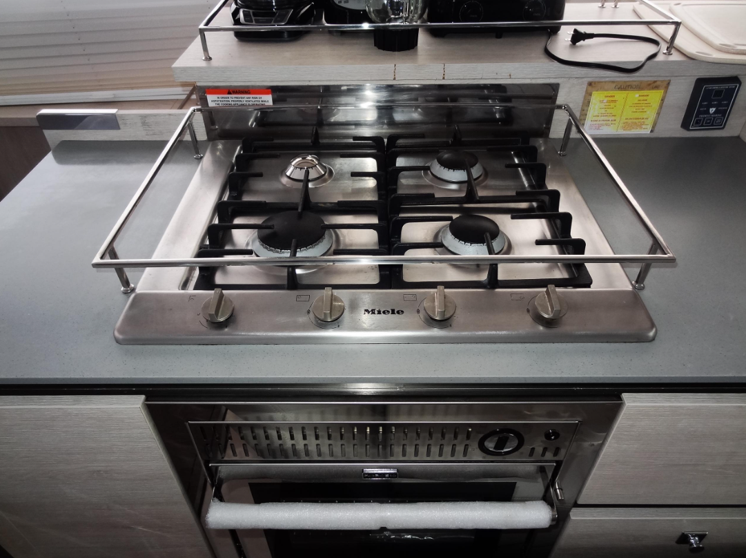 Leopard 50 | Aquaholic