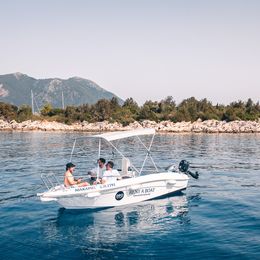 Assos Marine 500 | Niakaris