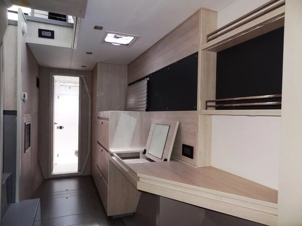 Leopard 40 | Beryl Cinq