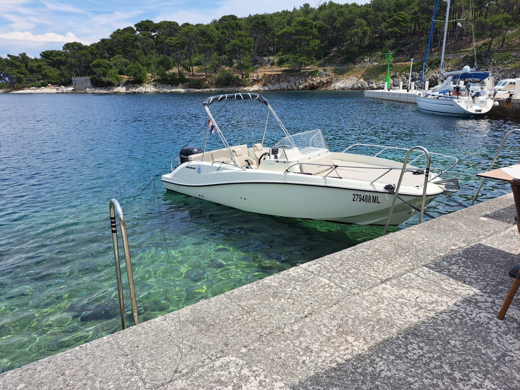 Quicksilver 675 Activ | 14