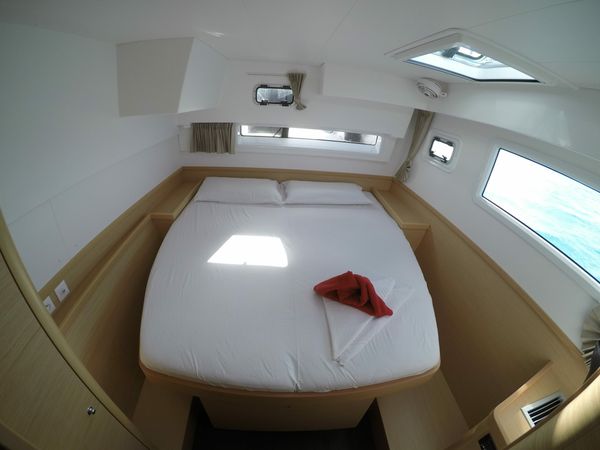 Lagoon 42 | Little Cloud