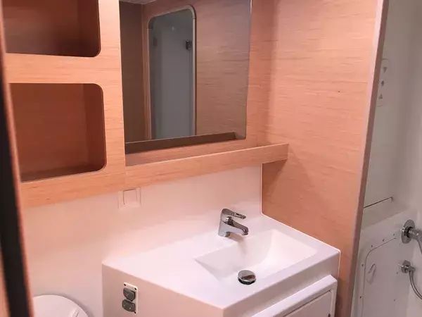 Lagoon 42 | Little Cloud