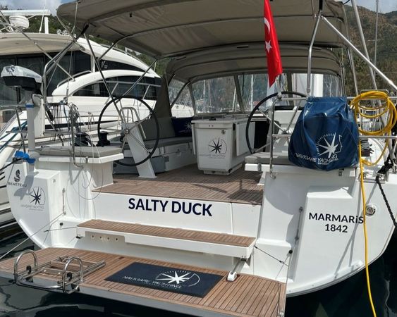 Beneteau Oceanis 46.1 | Salty Duck