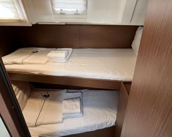 Beneteau Oceanis 46.1 | Salty Duck