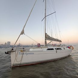 Hanse 325 | Nauti by Nature