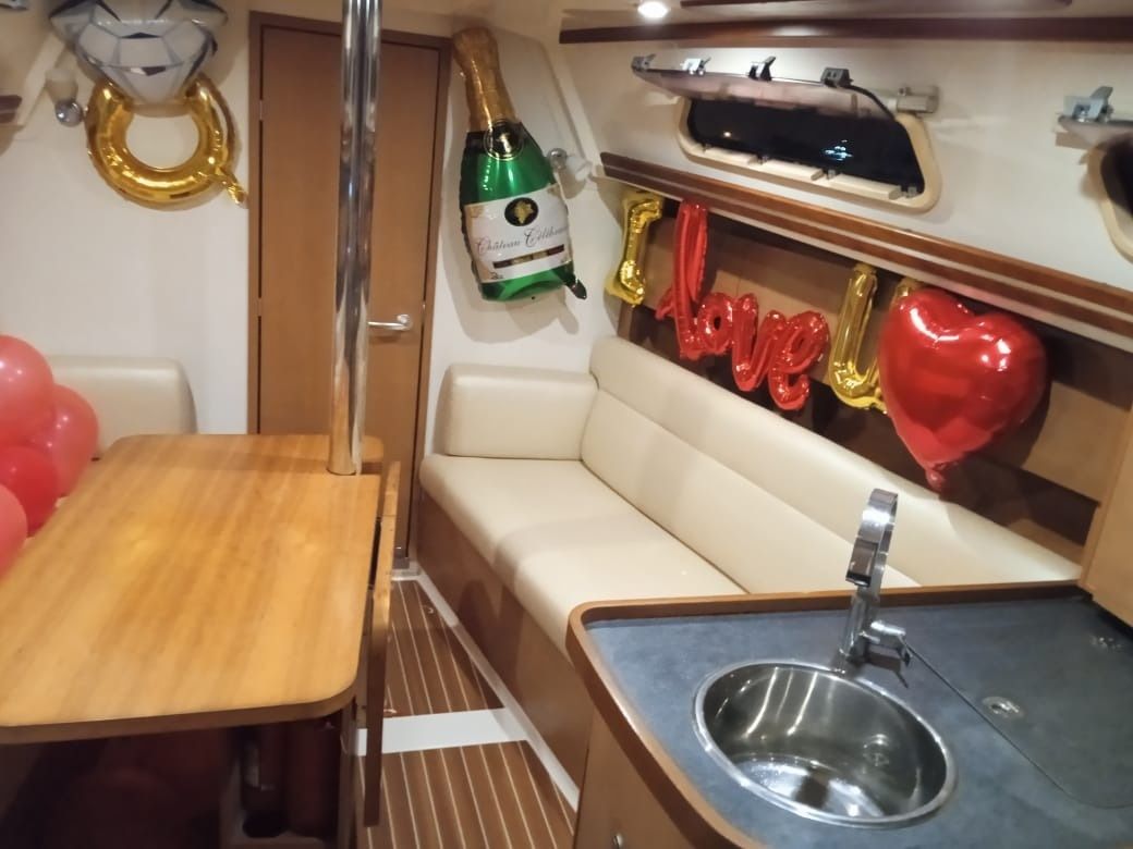 Hanse 325 | Peace and Plenty
