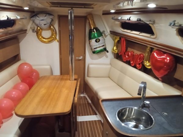 Hanse 325 | Peace and Plenty