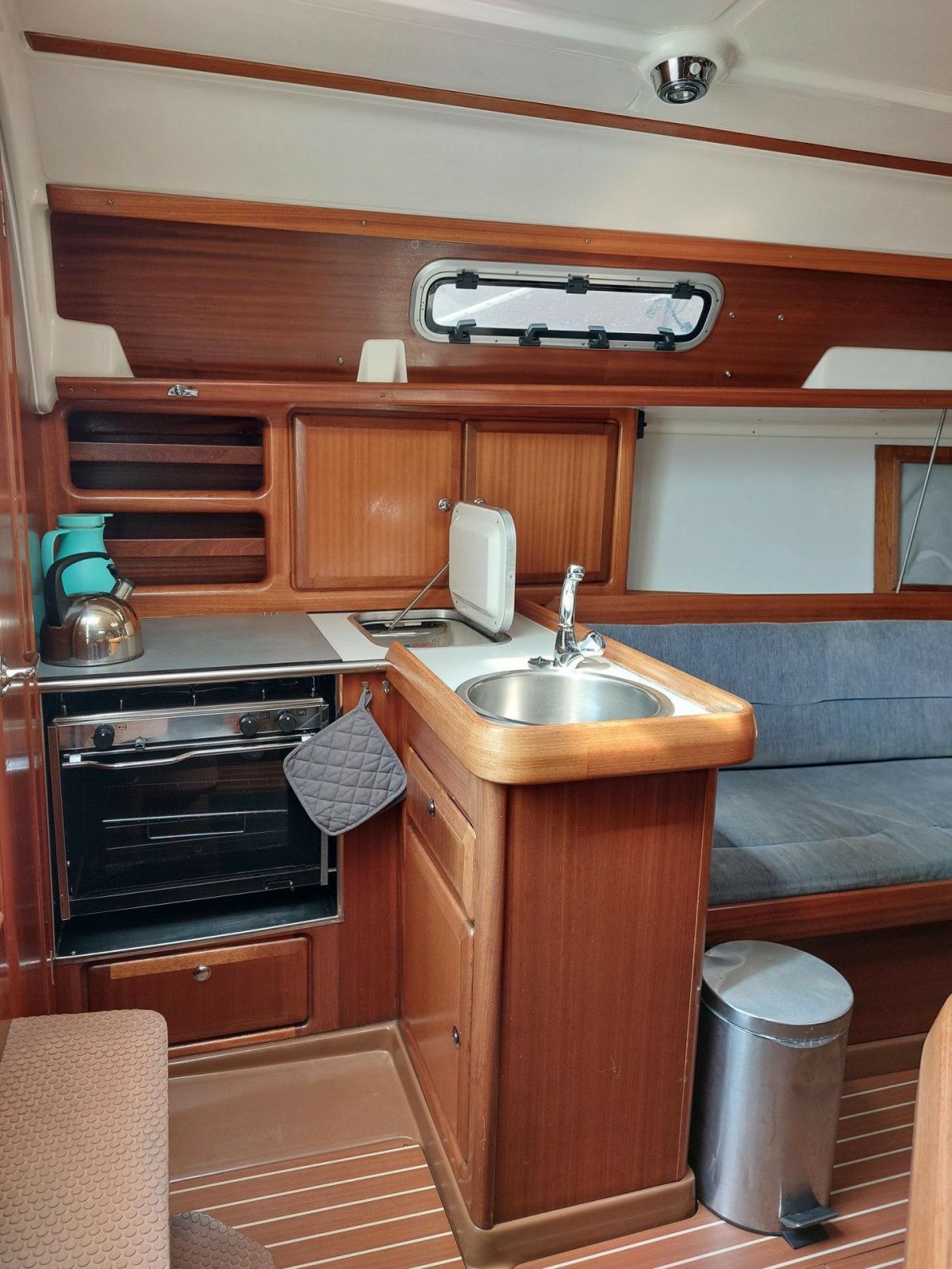 Bavaria Cruiser 32 | Jent