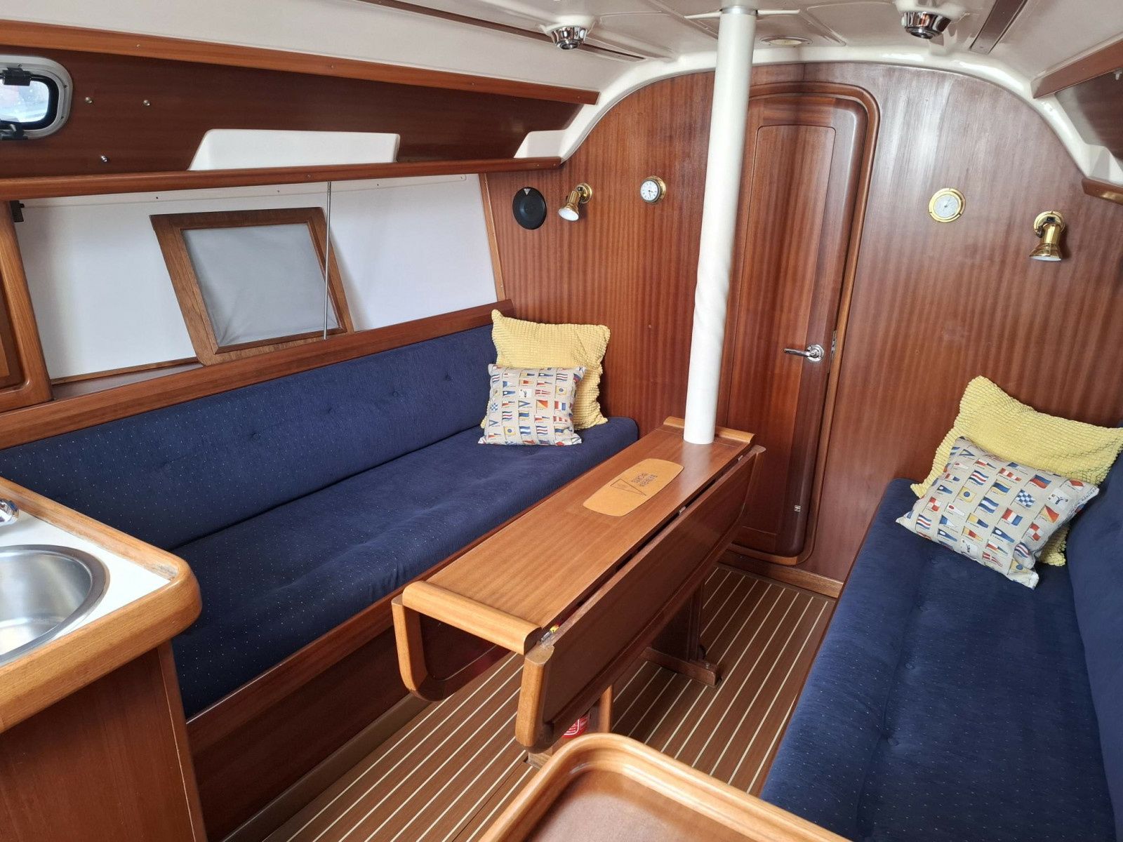 Bavaria Cruiser 32 | Jent