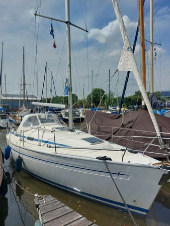 Bavaria Cruiser 32 | Jent