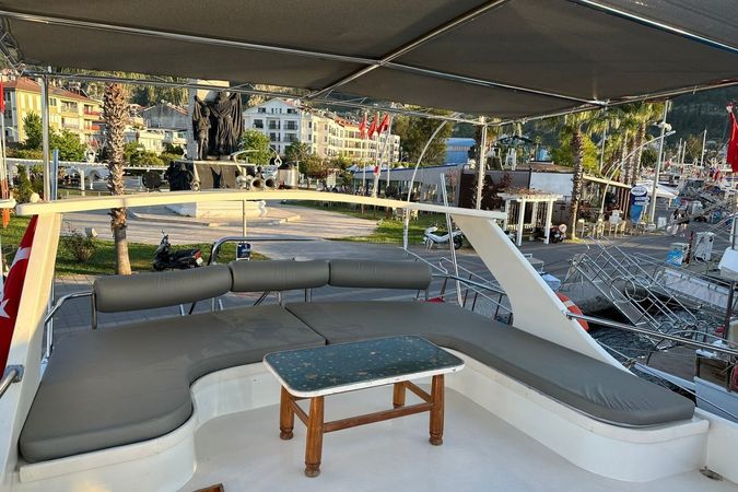 Custom Built 55 | Lady Yagmur