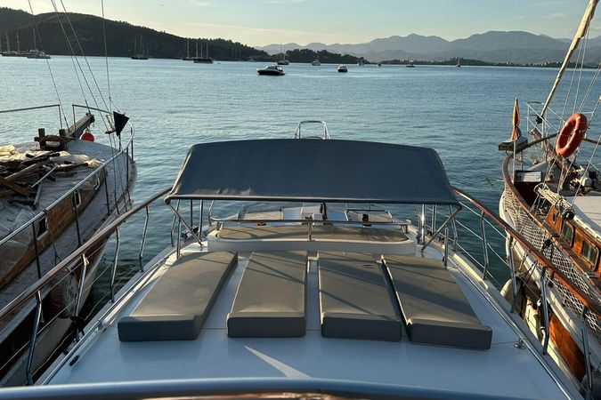 Custom Built 55 | Lady Yagmur