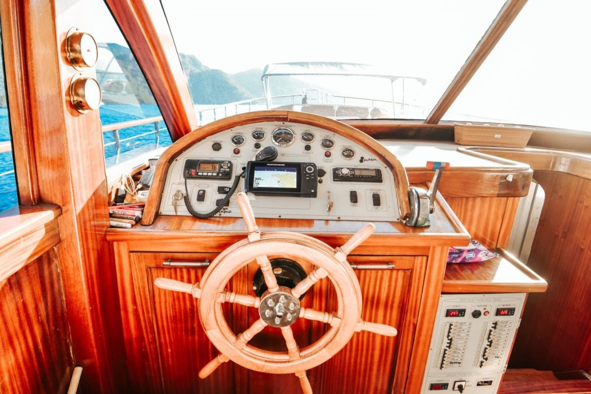 Custom Built 55 | Lady Yagmur