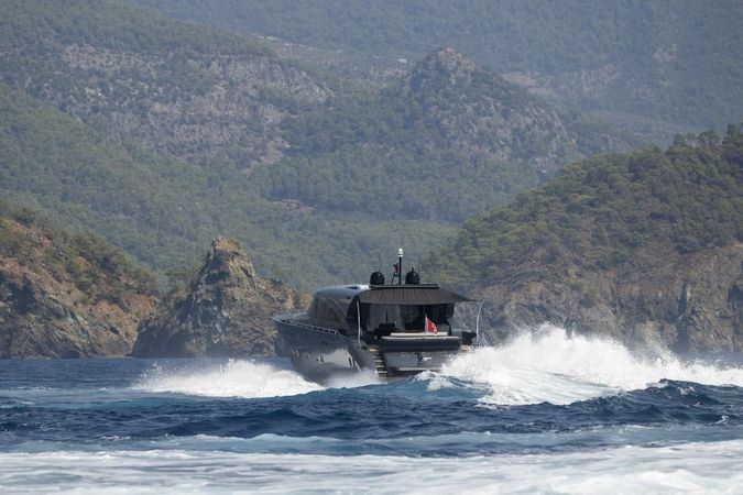 AB yachts 92 | El Disparo
