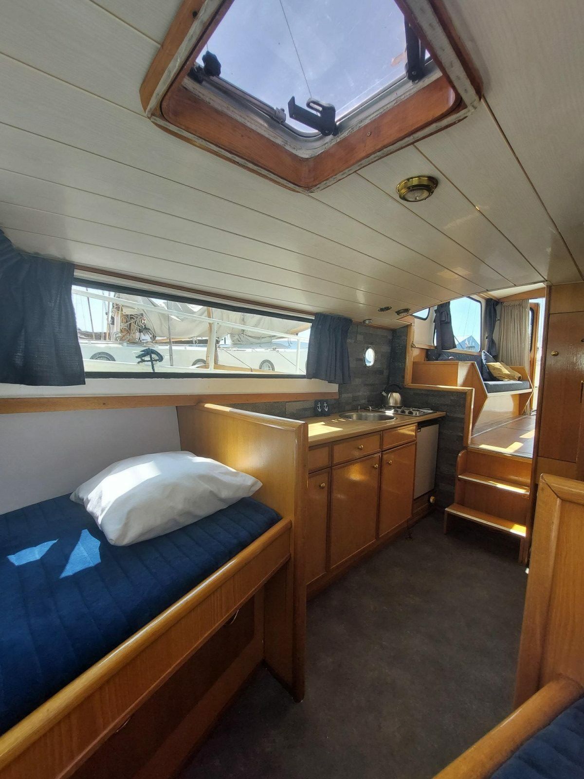 Crown Cruiser | Winimare