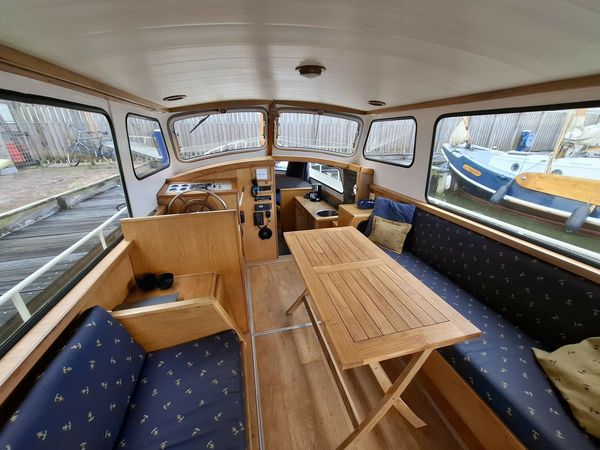 Crown Cruiser | Winimare