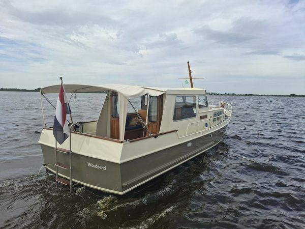 Crown Cruiser | Winimare