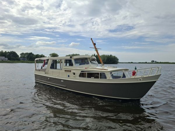 Crown Cruiser | Winimare