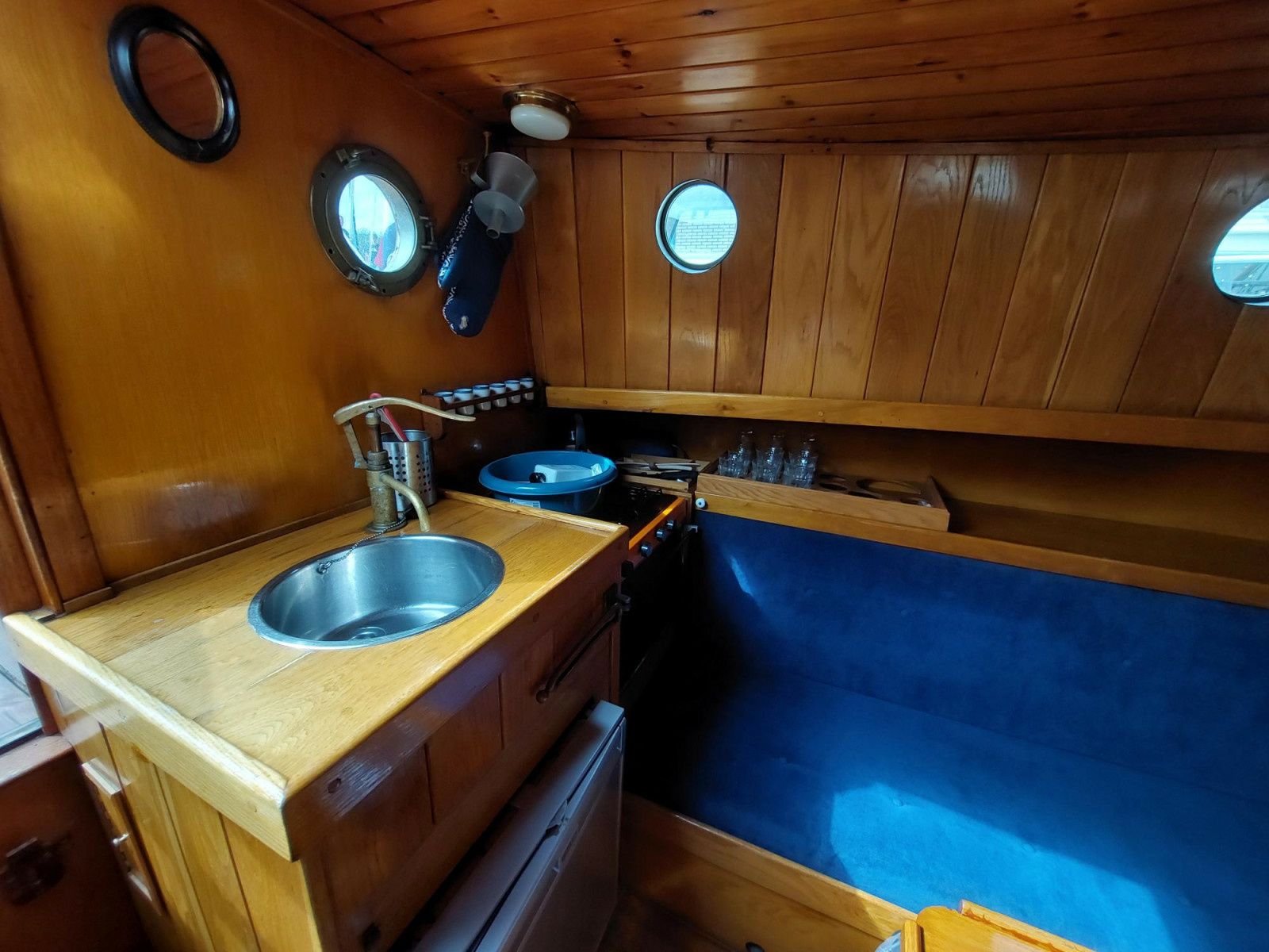 Zeeuwse Schouw Huitema | Dolfjin