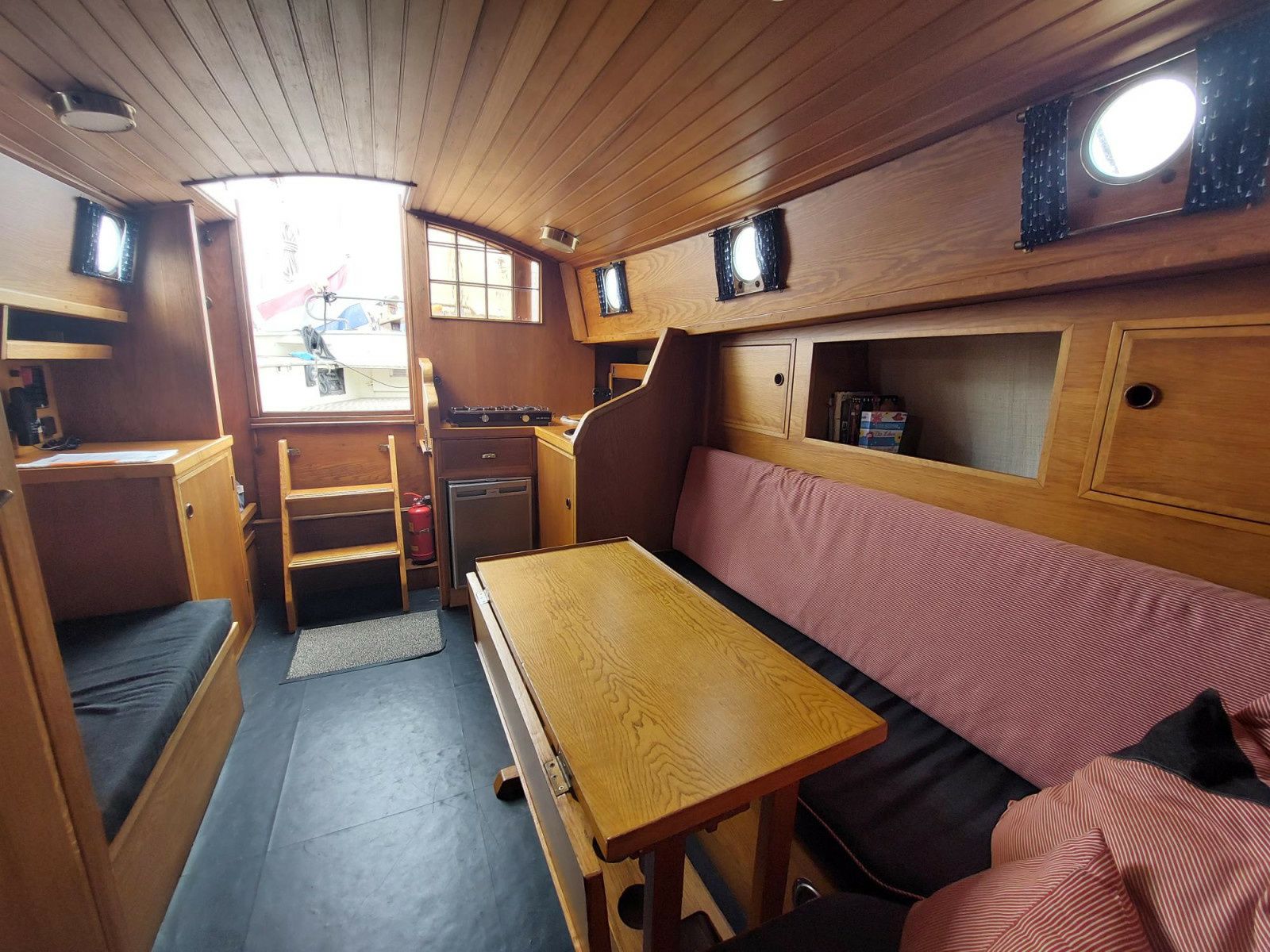 Vollenhovense Bol 9.50 | Walvisch