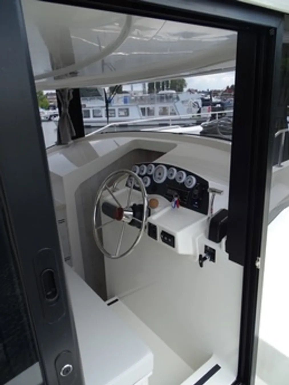 Le Boat Horizon 4 | Premier 33