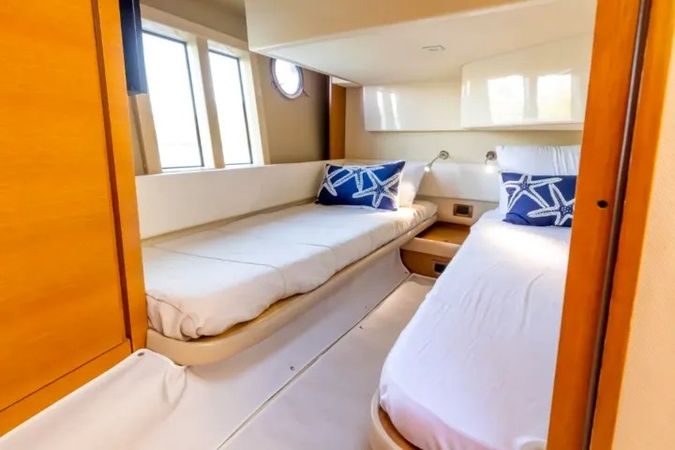 Azimut 40 | For Da Bouys