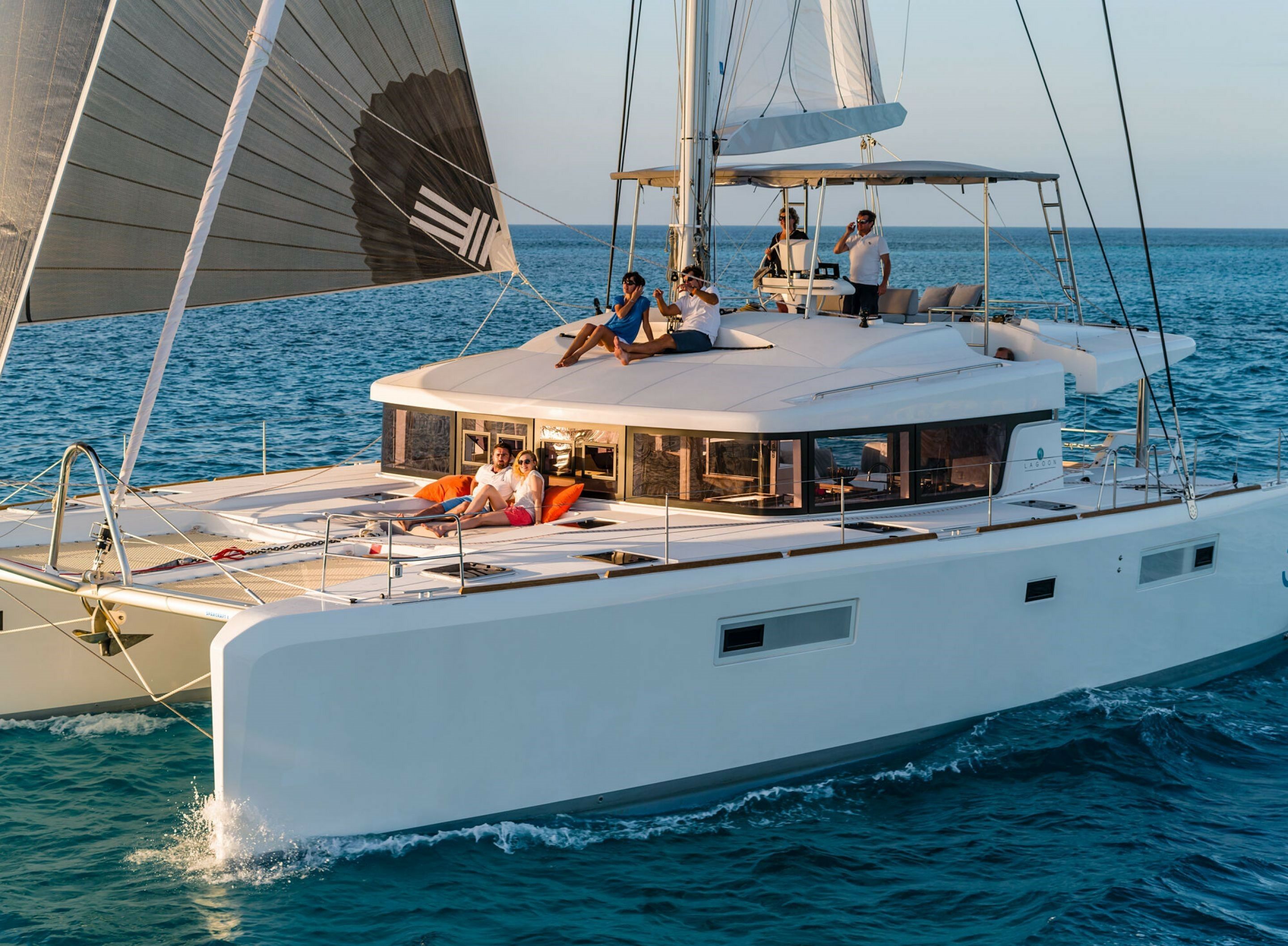 Lagoon 52 F | Deluxe